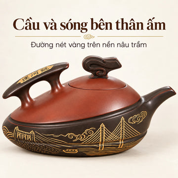 Ấm Nê Hưng · Vận Hà