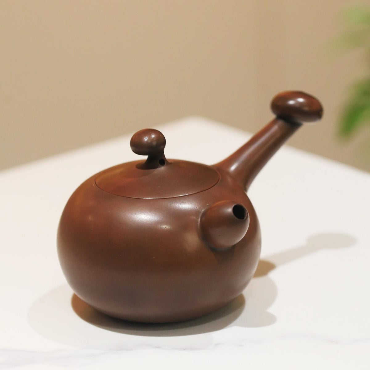 Ấm Nê Hưng · Nghênh Phong
